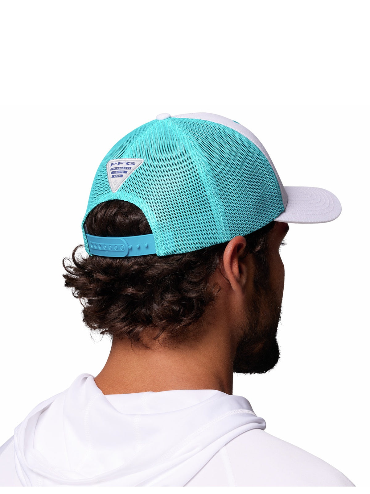 gorro-pfg-logotm-1714811-pni-blanco
