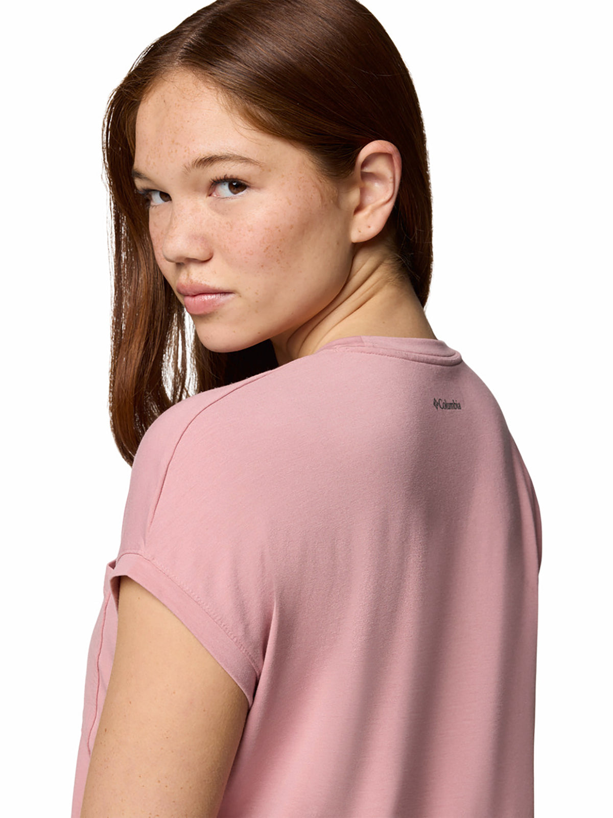 polo-para-mujer-manga-corta-boundless-trek-rosado-columbia-2033481-2jq