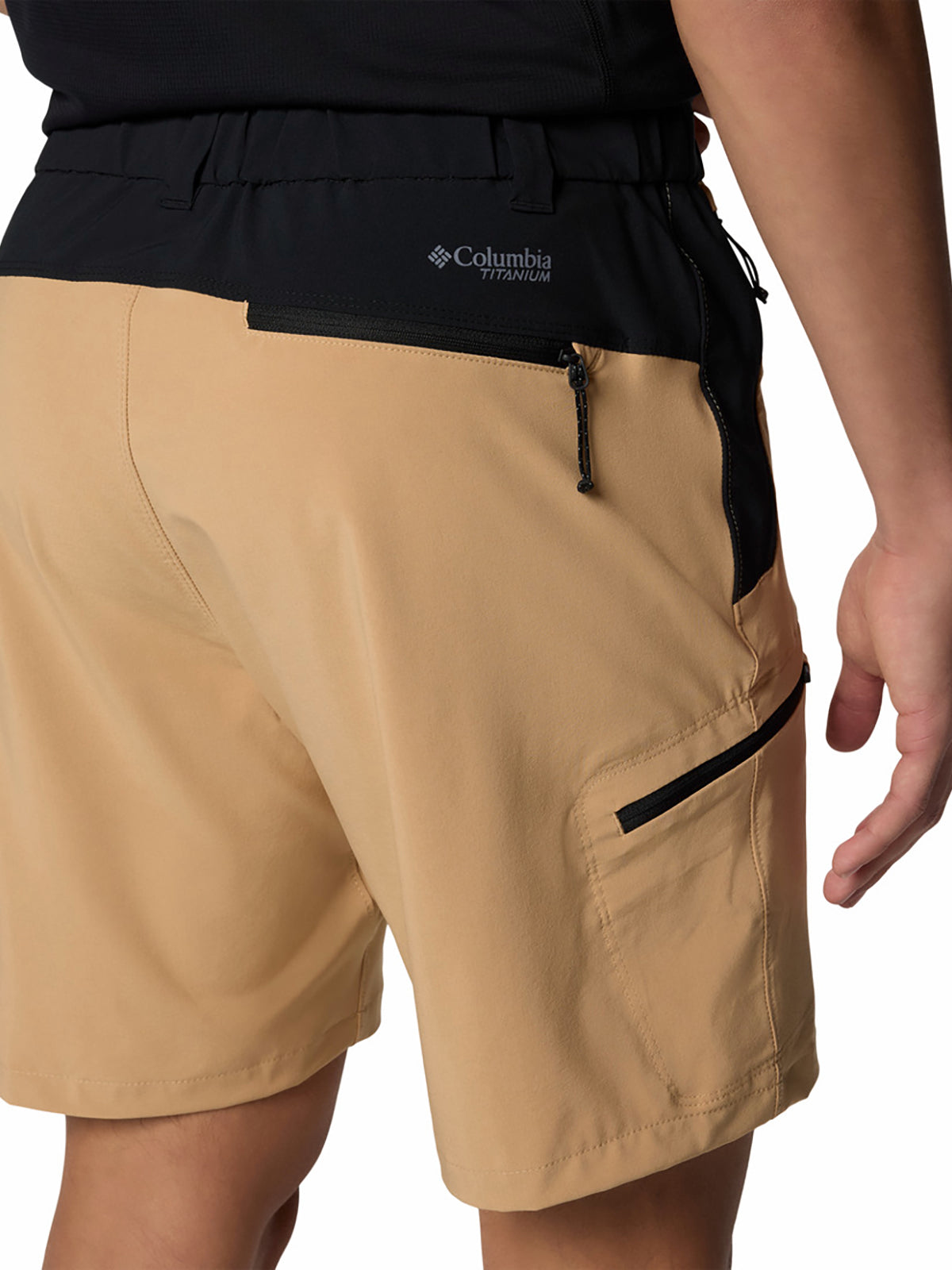 short-para-hombre-triple-canyon-marron-vestuario-2071971-5qq