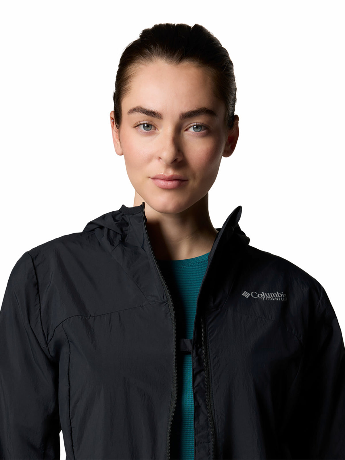 casaca-para-mujer-cortaviento-loop-trail-iii-negra-vestuario-2116471-xp9