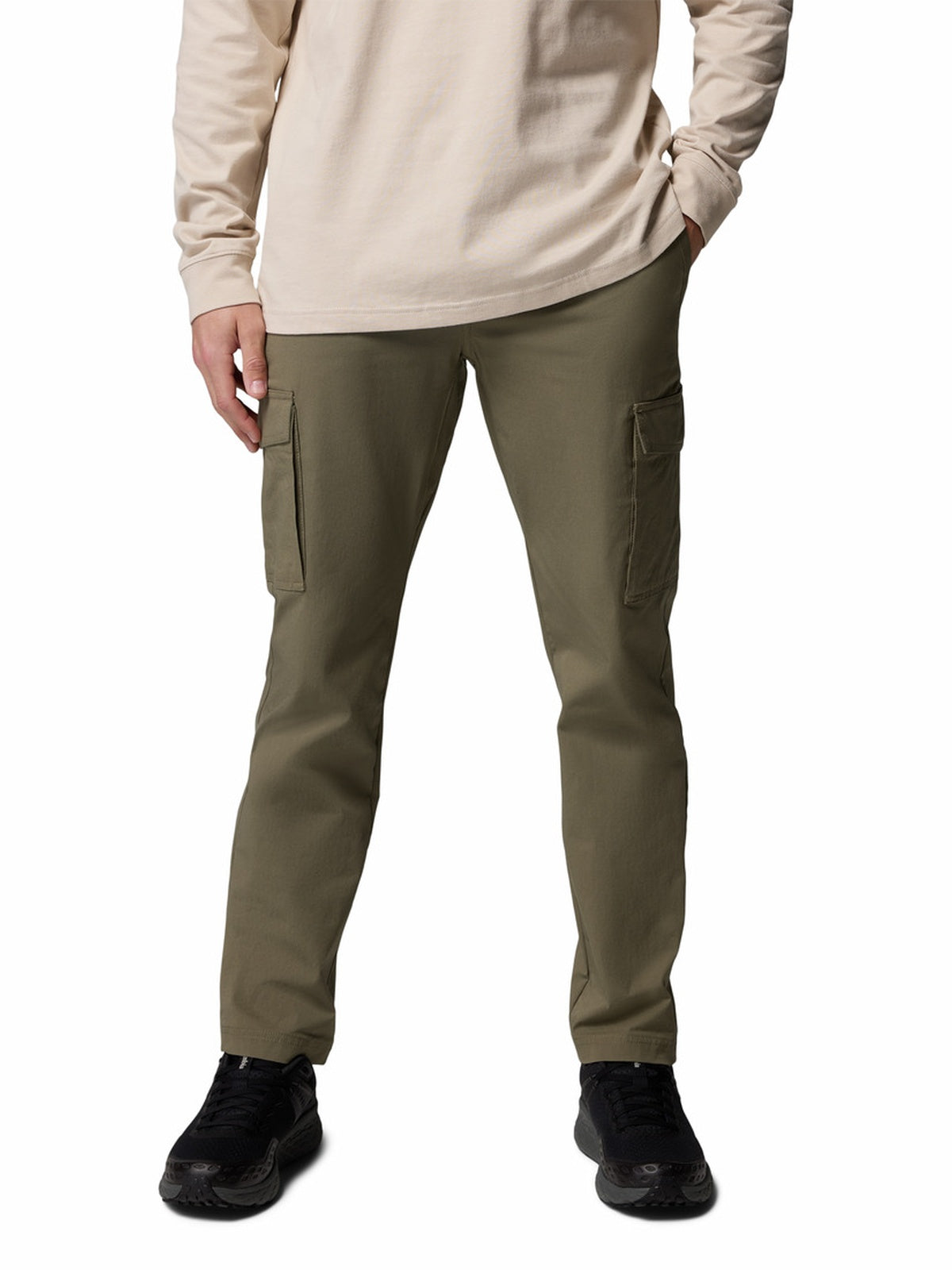 short-roc-cargo-2135541-tyn