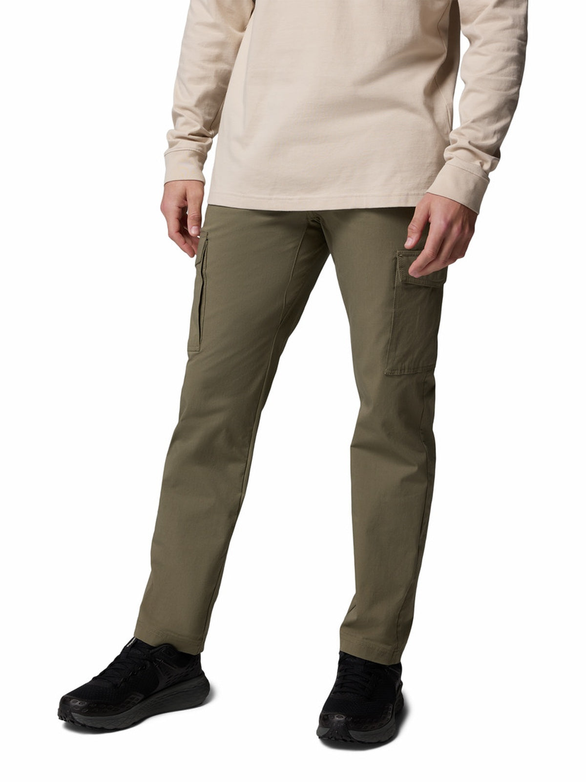 short-roc-cargo-2135541-tyn