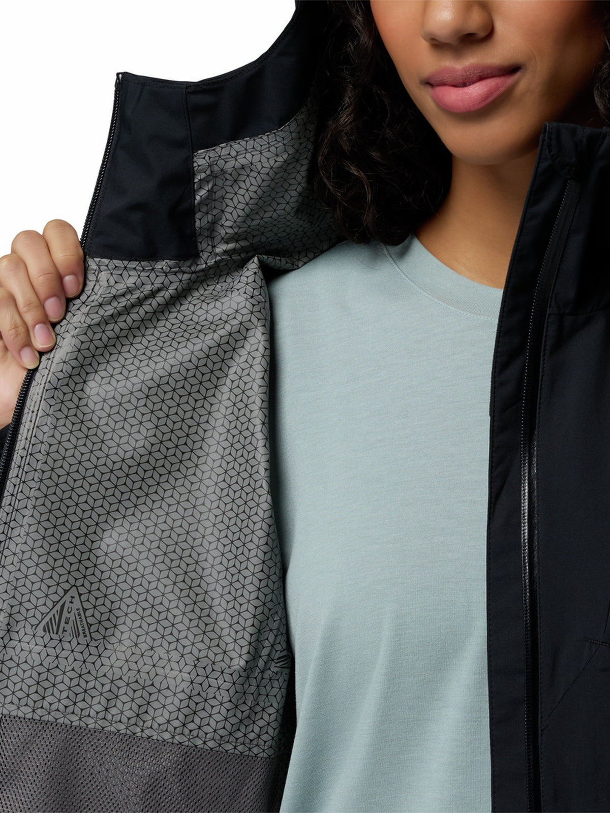 casaca-impermeable-2-5l-mujer-trailbornetm-2154481-xp9-negro