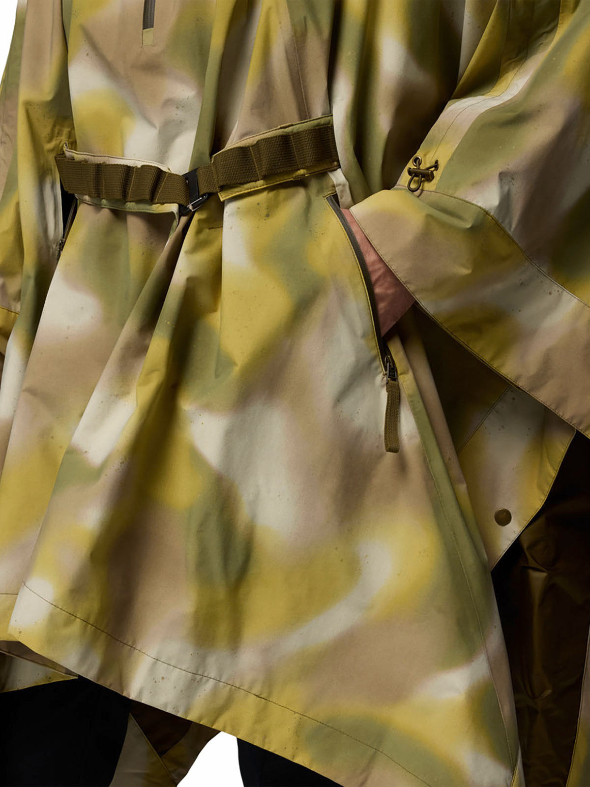 Casaca Poncho Endor™ Issue Surplus Green Camo Print