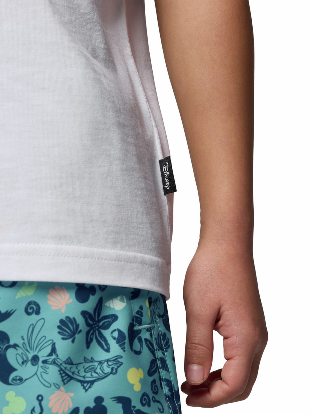 polo-csc-x-disney-graphic-tee-2182131-p06-blanco
