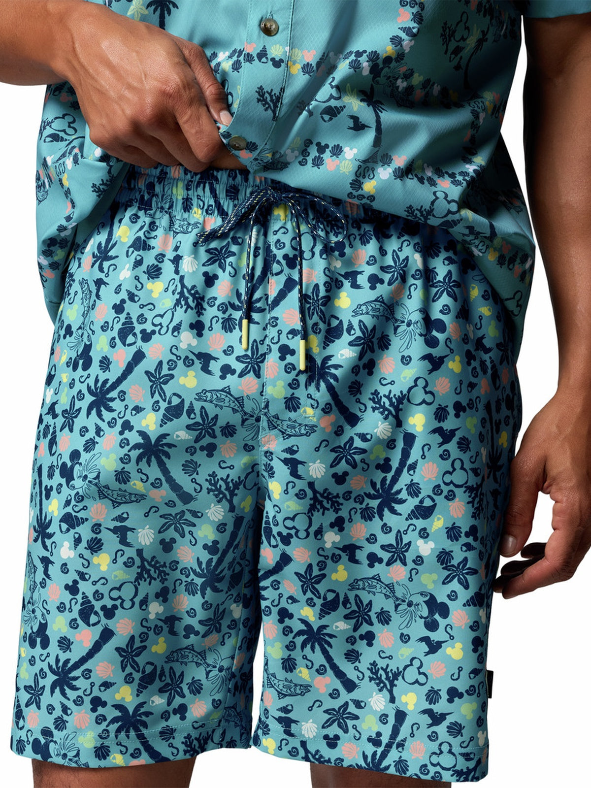 short-pfg-disney-ramblertm-short-2182141-47l-azul